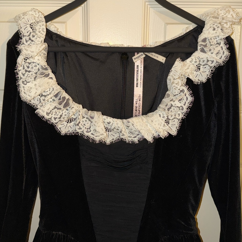 House of CB Czarina Black velvet lace trimmed mini dress - Picture 9 of 16